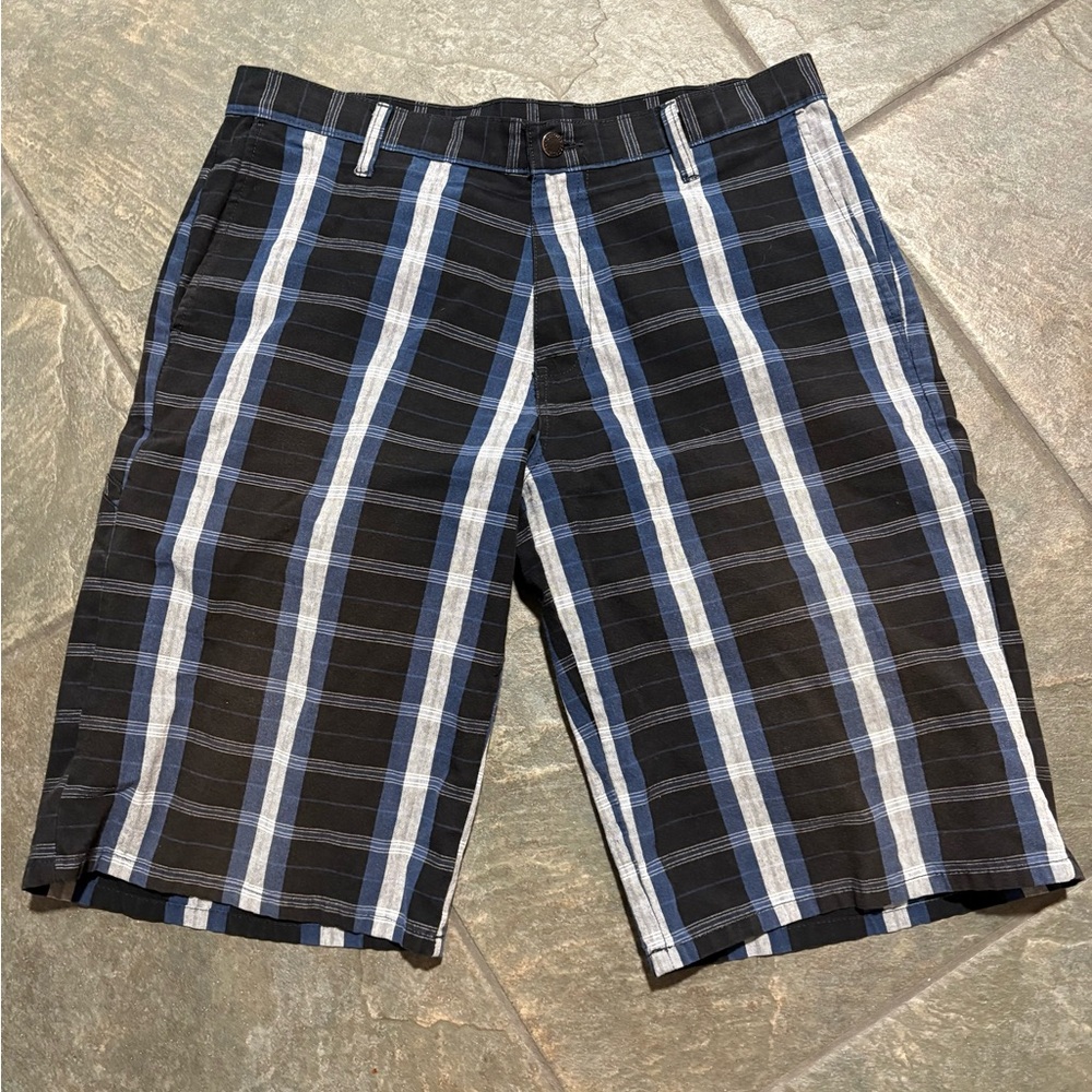 Dickies Men's Black, Blue, white plaid Flat Front Shorts 32